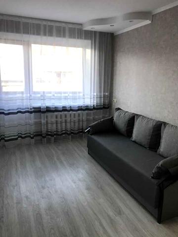 Чураївни вул., 3/2