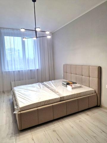 Воскресенська вул., 2-В