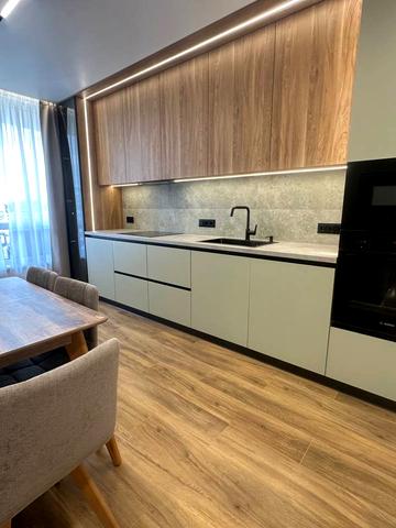 Бельведерська вул., 32-Б