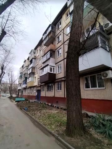 Батумська вул., 30