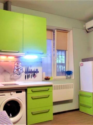 Дизельна вул., 30