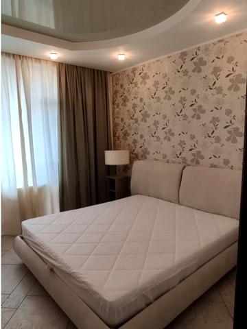 Михайла Грушевського вул., 34-А