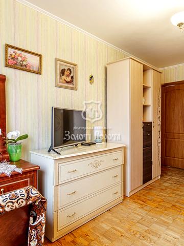 Севастопольська вул., 19