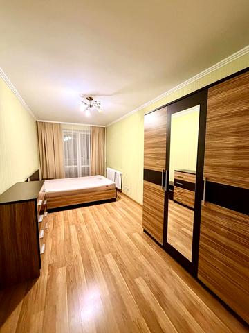 Василя Червонія вул. (Гагаріна), 71