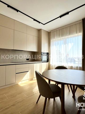 Загорська вул., (Будинок 5)