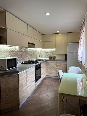 Варзара вул., 44