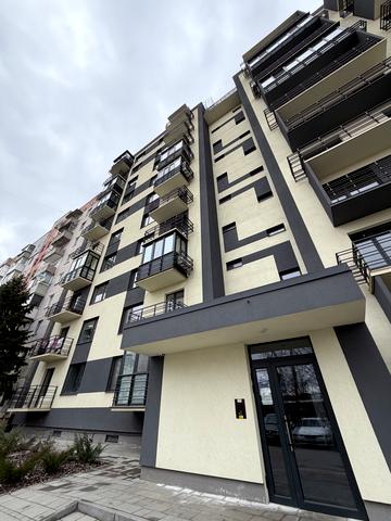 Героїв України вул. (Теплична), 39