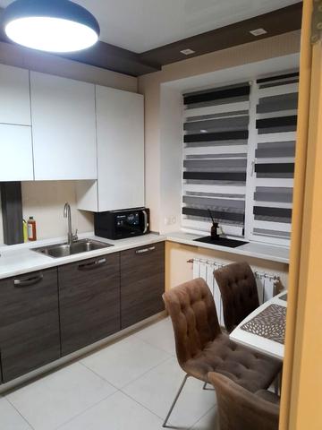 Мирна вул., (Будинок 1)