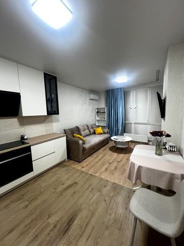 Василя Симоненка вул., 34