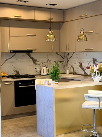 Кричевського вул., 36