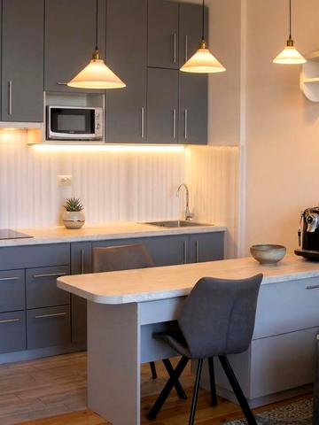 Миколи Бажана просп., 17-А