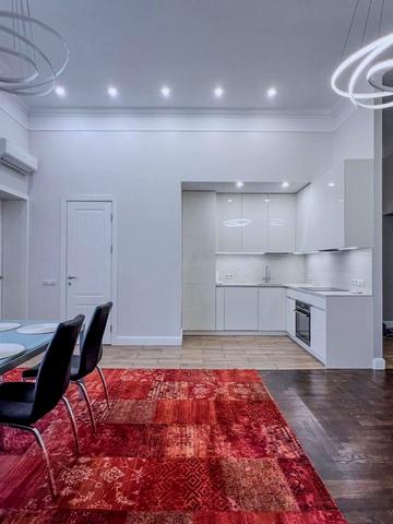 Богдана Ступки вул. (Станіславського), 3