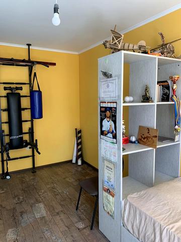 Урлівська вул., 30