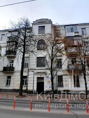 Петра Болбочана вул. (Командарма Каменєва), 4