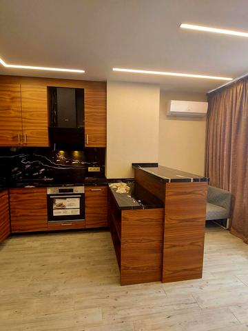 Каховська вул., 58