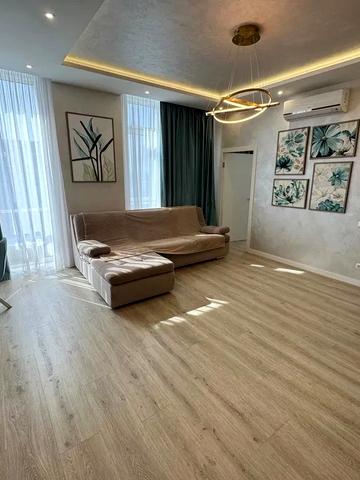 Сімферопольська вул., 2-К