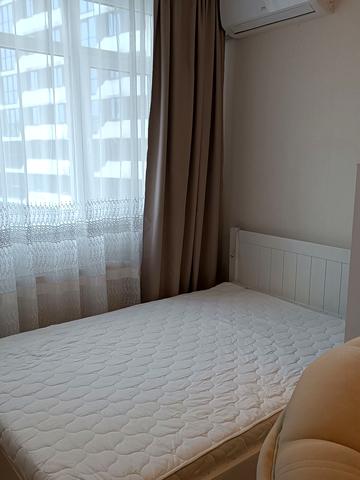 Воскресенська вул., 12-Г