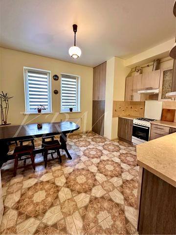 Лисика вул., 11б