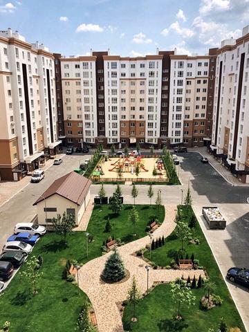 Героїв Небесної Сотні просп., 30/2