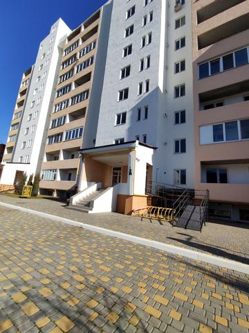 Чорноморська вул., 6