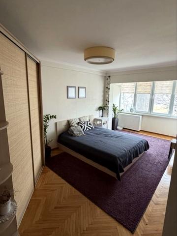 Ентузіастів вул., 9/1