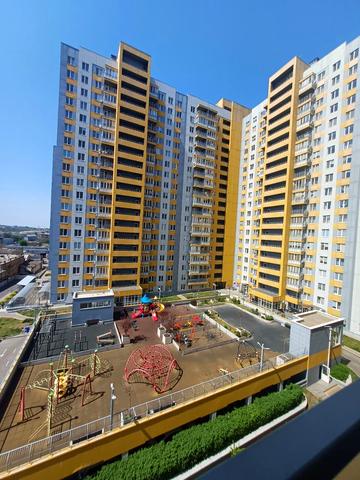 Михайлівська вул., (Будинок 1)