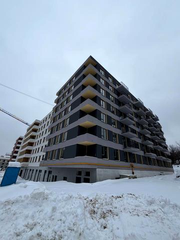 Івана Миколайчука вул., (Будинок 1)