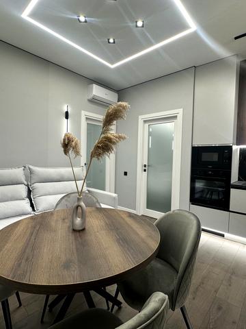 Краснова вул., (65 перлина)