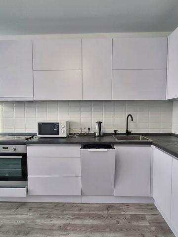 Вацлава Гавела бульв. (Івана Лепсе), 28