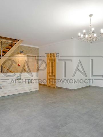 Звіринецька вул., 44