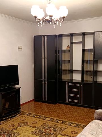 Леся Курбаса просп., 1-Б