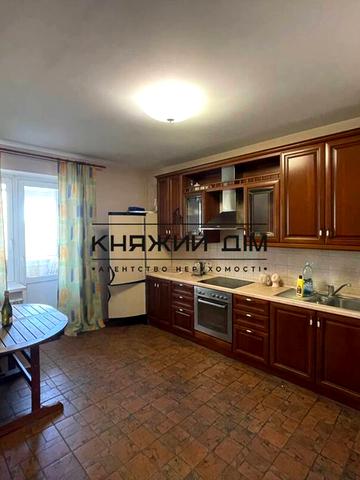 Микільсько-Слобідська вул., 4-В