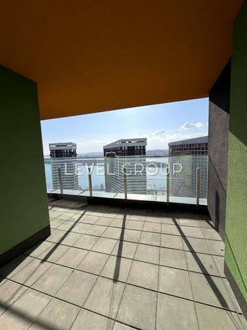 Причальна вул., 8