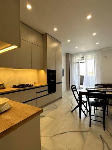 Лесі Українки вул., 21