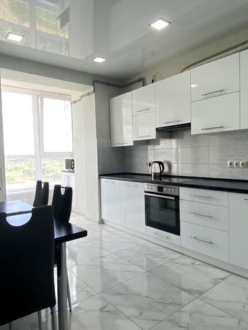 Богдана Хмельницького  вул., 230а