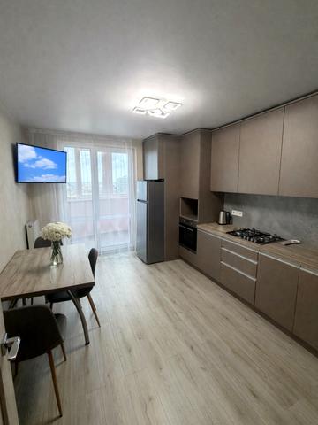 Глинянський Тракт вул., 161г