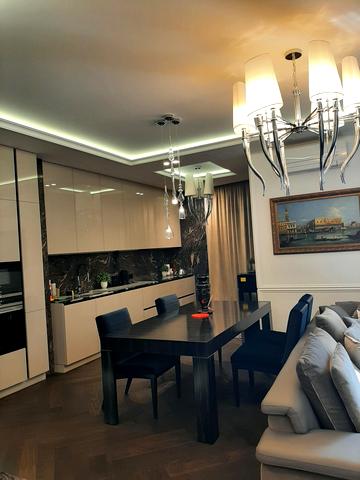 Саперне Поле вул., 5