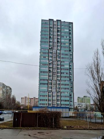 Академіка Павлова вул., 158