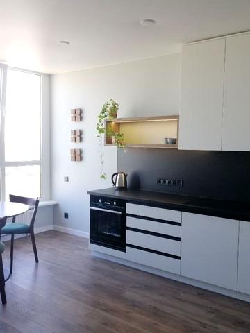 Європейського Союзу просп. (Правди), 41-Б