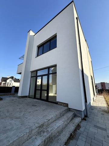 Грабовського, 30 а