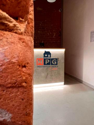 Слюсарний, 3