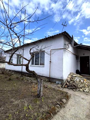 Братерська вул., 27