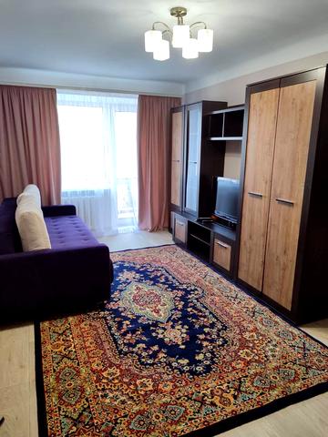 Камянецька вул., 75