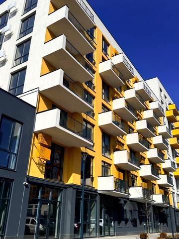 Володимира Навроцького вул., 39