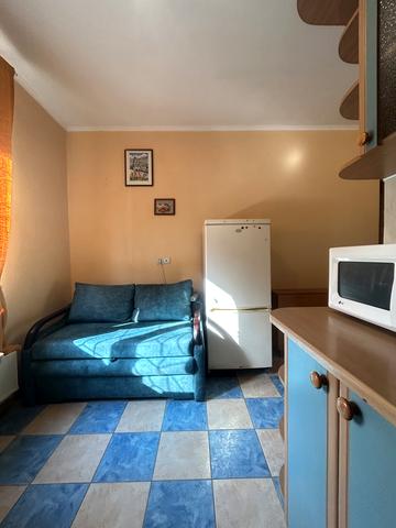 Прирічна вул., 37