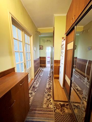 Героїв Майдану, 63А