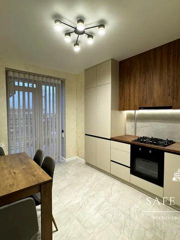 Санаторна вул., 20