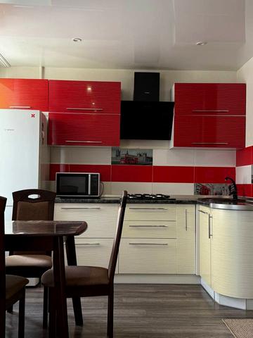 Паторжинського вул., 3