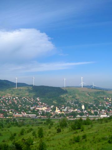 Степана Бандери вул., 1