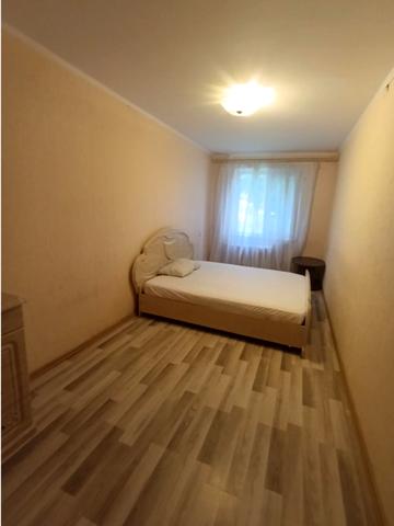 Небесної Сотні просп. (Маршала Жукова), 13